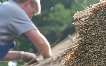 professional Howick Cross thatchers